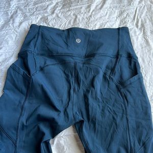 LULULEMON LEGGINGS!!